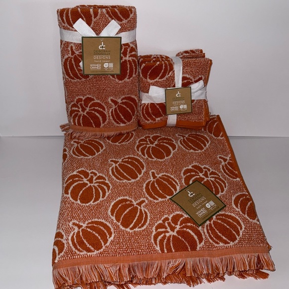 Deborah Connolly 8 Piece Cotton Bath Towel Set Fall Pumpkins Orange White Fringe - Picture 1 of 5